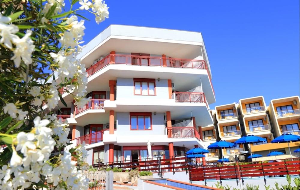 Hotel Soleado Alghero Exterior photo